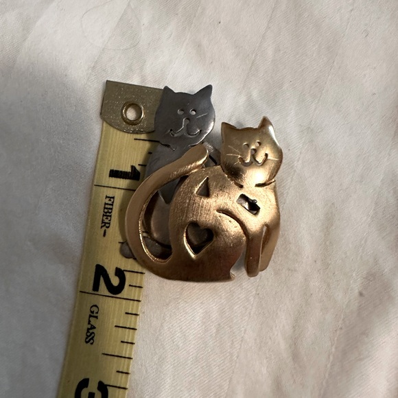 Ultra Craft Vintage Pewter Silver tone and Gold tone Cat Brooch - Picture 7 of 8